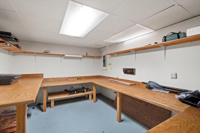 7443 Blackhawk DRIVE, Racine, WI 53402