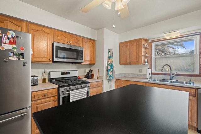 7443 Blackhawk DRIVE, Racine, WI 53402