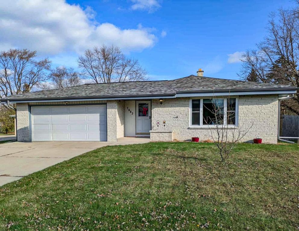 7443 Blackhawk DRIVE, Racine, WI 53402