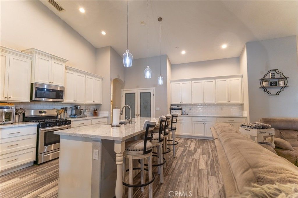 Image 14 of property listing at 14978 Palm, Hesperia, CA 92345