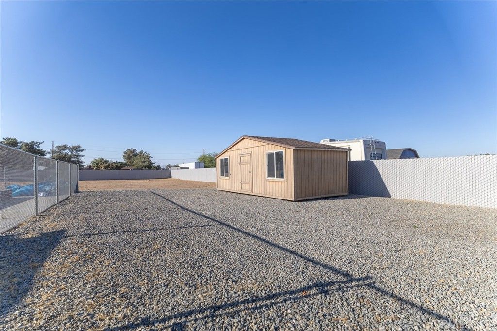 Image 26 of property listing at 14978 Palm, Hesperia, CA 92345