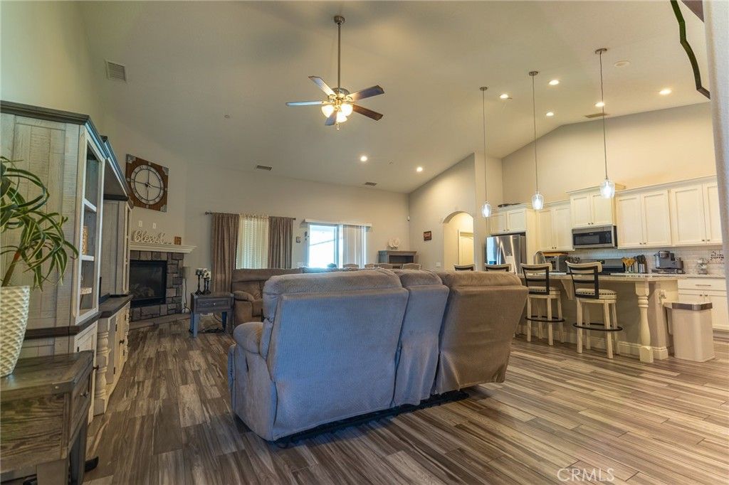 Image 49 of property listing at 14978 Palm, Hesperia, CA 92345