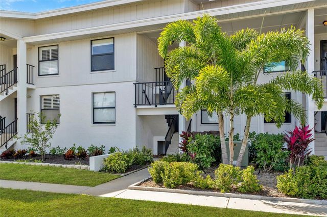 9226 MIDNIGHT PASS ROAD 3B, Sarasota, FL 34242