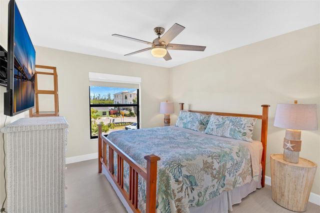 9226 MIDNIGHT PASS ROAD 3B, Sarasota, FL 34242