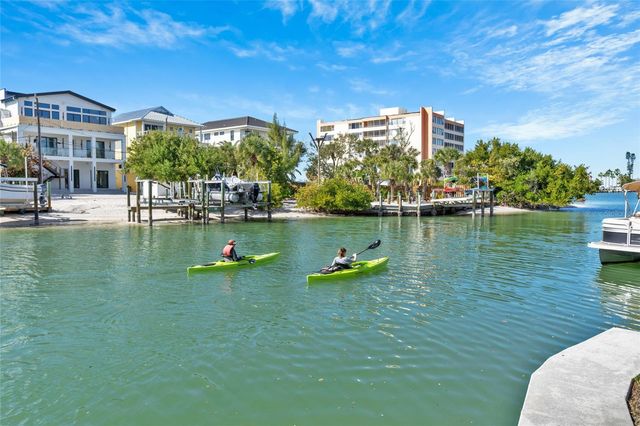 9226 MIDNIGHT PASS ROAD 3B, Sarasota, FL 34242