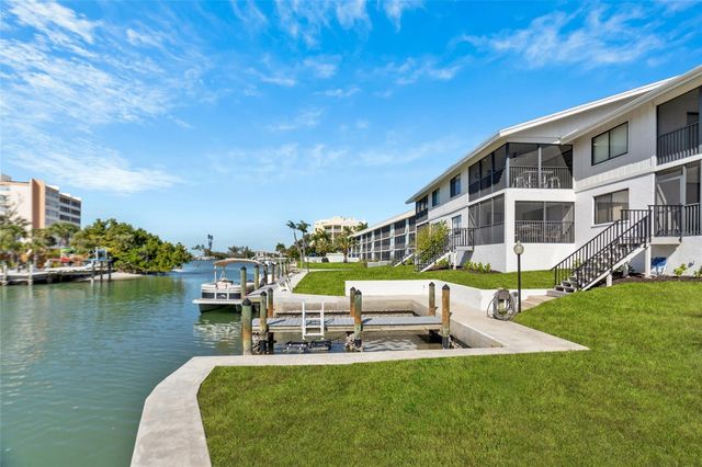 9226 MIDNIGHT PASS ROAD 3B, Sarasota, FL 34242
