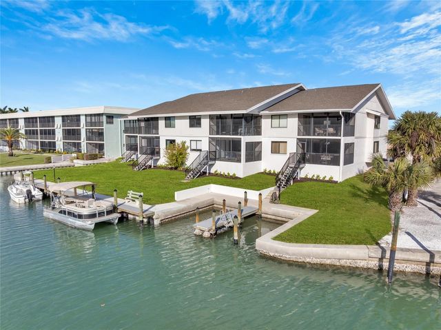 9226 MIDNIGHT PASS ROAD 3B, Sarasota, FL 34242