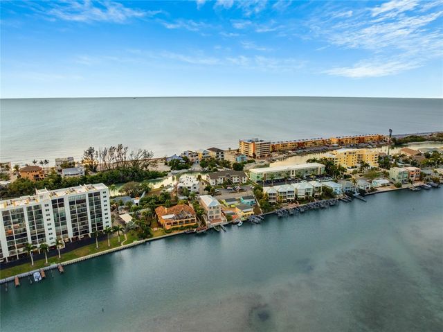 9226 MIDNIGHT PASS ROAD 3B, Sarasota, FL 34242