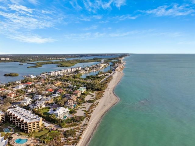 9226 MIDNIGHT PASS ROAD 3B, Sarasota, FL 34242