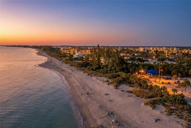 9226 MIDNIGHT PASS ROAD 3B, Sarasota, FL 34242