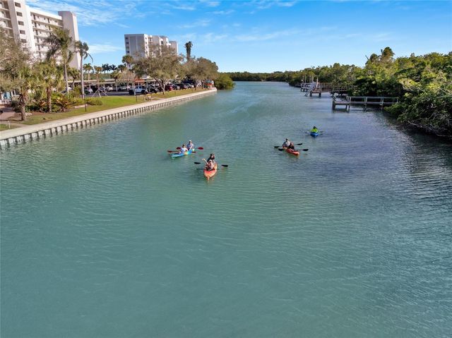 9226 MIDNIGHT PASS ROAD 3B, Sarasota, FL 34242