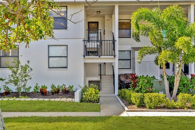 9226 MIDNIGHT PASS ROAD 3B, Sarasota, FL 34242