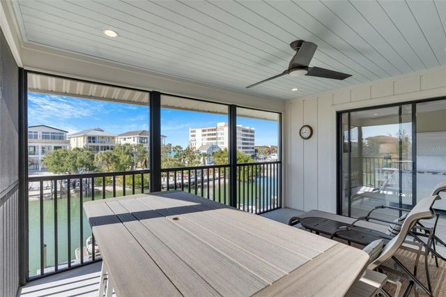 9226 MIDNIGHT PASS ROAD 3B, Sarasota, FL 34242