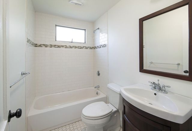 339-341 Washington Street, Winchester, MA 01890