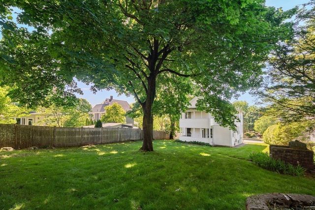 339-341 Washington Street, Winchester, MA 01890
