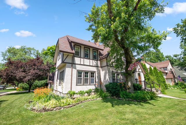 1146 Douglas Avenue, Flossmoor, IL 60422