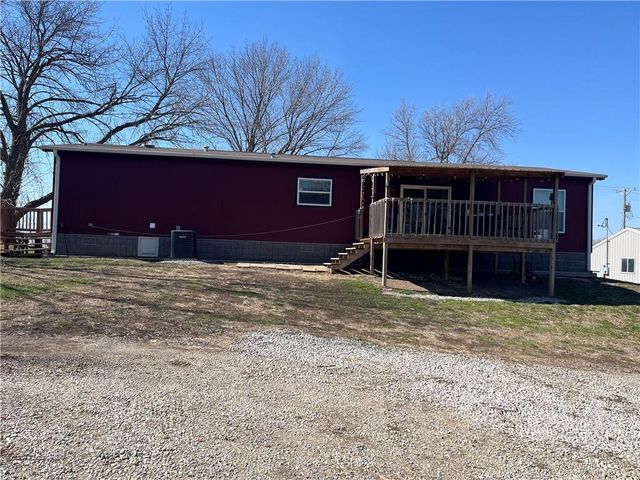 22078 71 Highway, Maryville, MO 64468