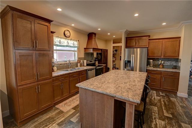 22078 71 Highway, Maryville, MO 64468