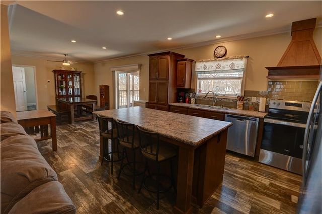 22078 71 Highway, Maryville, MO 64468