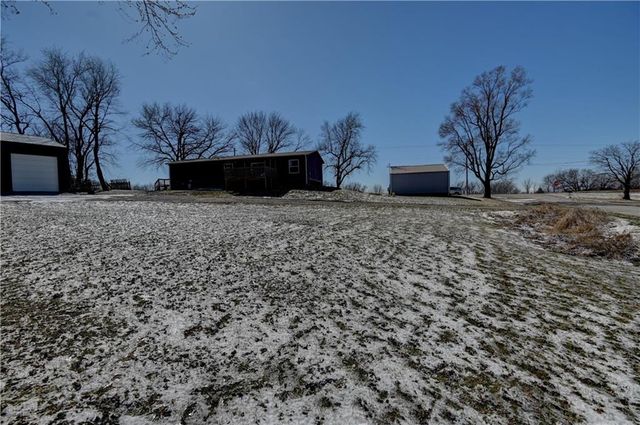 22078 71 Highway, Maryville, MO 64468