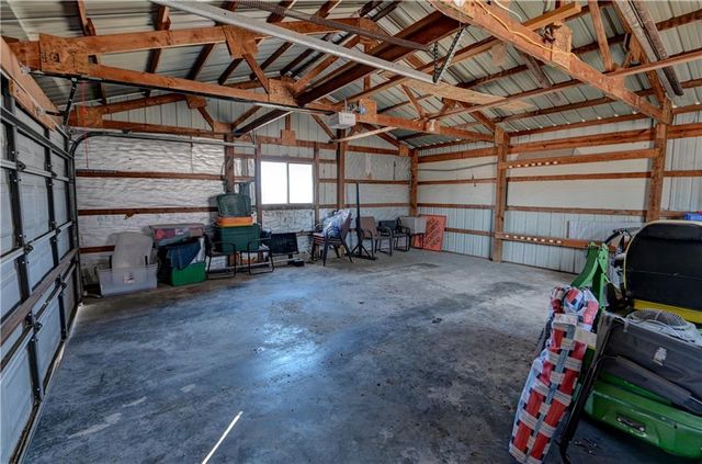 22078 71 Highway, Maryville, MO 64468