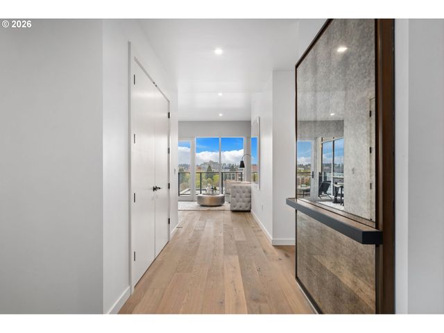 590 WATERFRONT Way 1000, Vancouver, WA 98660