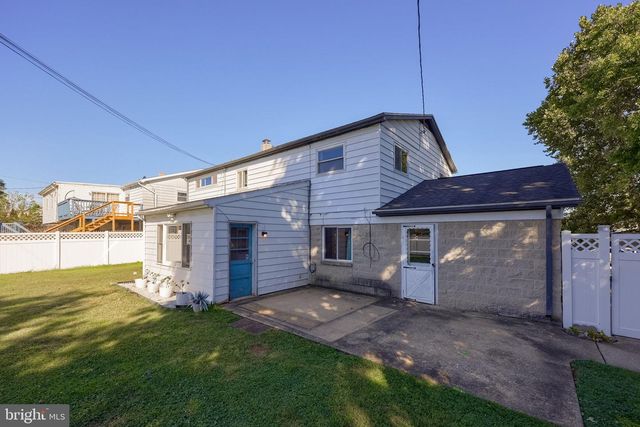 906 NORTHBRIAR DR, York, PA 17404
