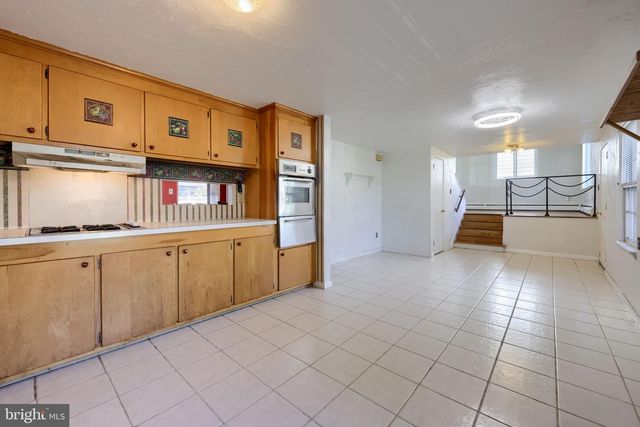 906 NORTHBRIAR DR, York, PA 17404