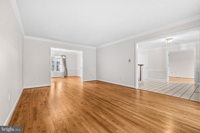 7520 ROYAL DOMINION DR, Bethesda, MD 20817