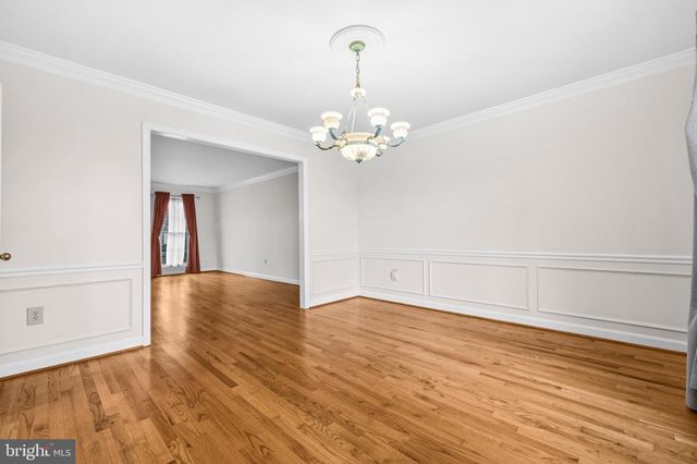 7520 ROYAL DOMINION DR, Bethesda, MD 20817