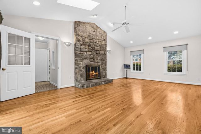 7520 ROYAL DOMINION DR, Bethesda, MD 20817