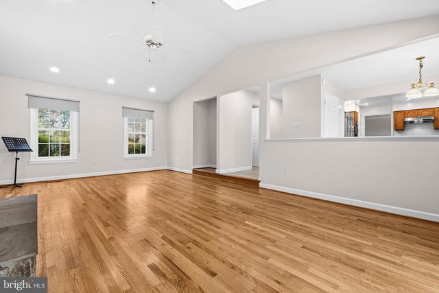 7520 ROYAL DOMINION DR, Bethesda, MD 20817