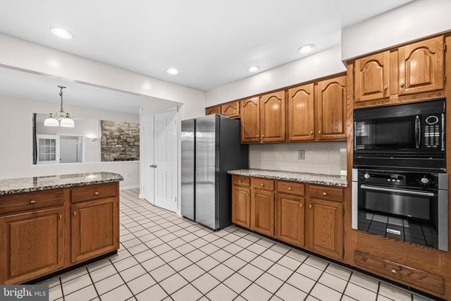 7520 ROYAL DOMINION DR, Bethesda, MD 20817