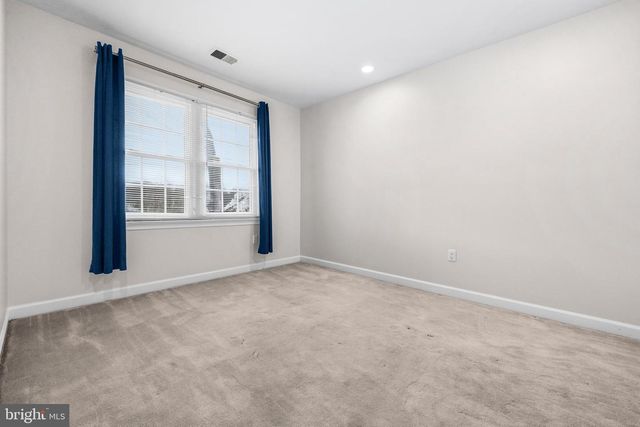 7520 ROYAL DOMINION DR, Bethesda, MD 20817