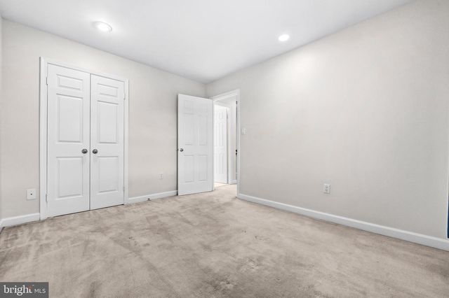 7520 ROYAL DOMINION DR, Bethesda, MD 20817