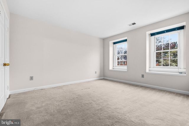 7520 ROYAL DOMINION DR, Bethesda, MD 20817