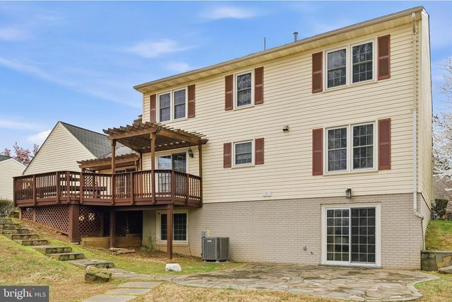 7520 ROYAL DOMINION DR, Bethesda, MD 20817