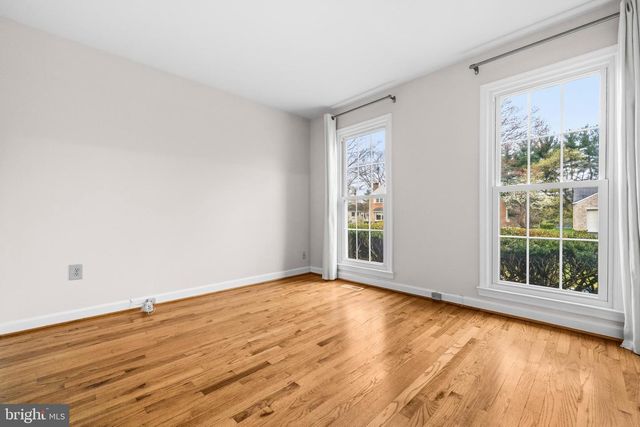 7520 ROYAL DOMINION DR, Bethesda, MD 20817