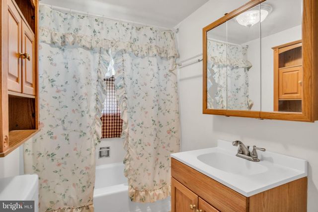 5216 RICE HOLLOW ROAD, Greencastle, PA 17225
