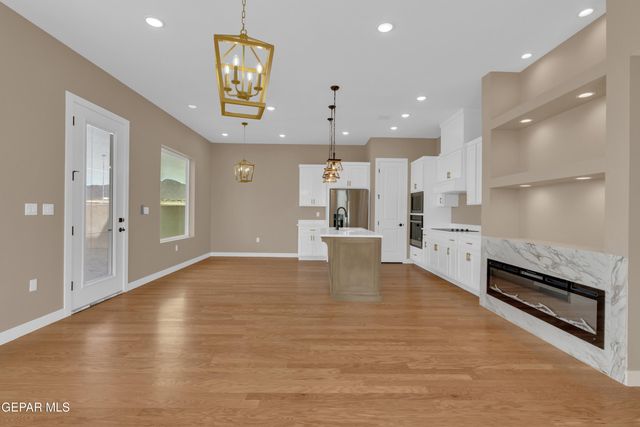 1031 VINTON Avenue, 16, Canutillo, TX 79835