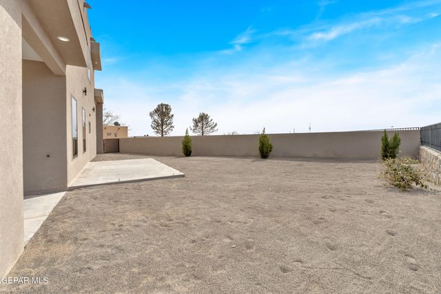 1031 VINTON Avenue, 16, Canutillo, TX 79835