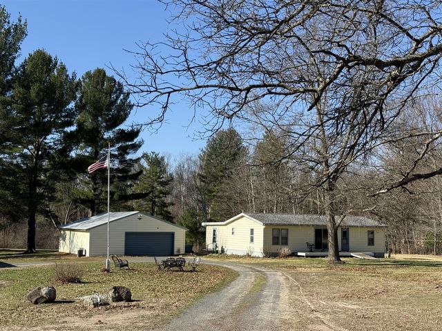 3345 W Madison Road, Hart, MI 49420