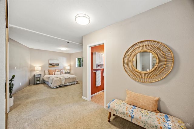 21220 SE 284th Street, Kent, WA 98042