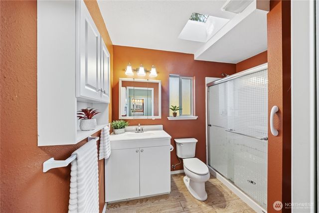 21220 SE 284th Street, Kent, WA 98042