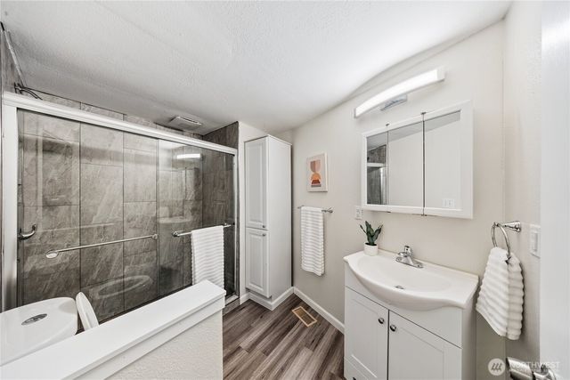 21220 SE 284th Street, Kent, WA 98042