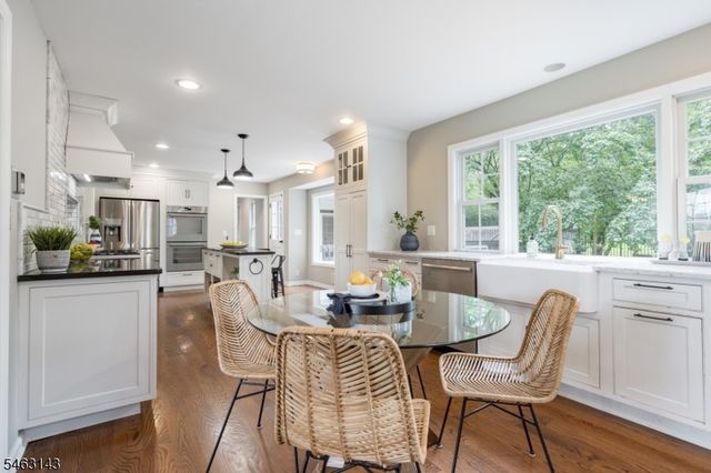 49 Van Houton Ave, Chatham Twp., NJ 07928