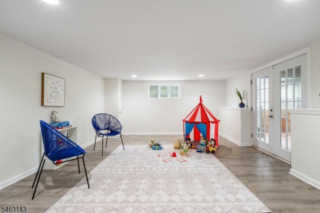 49 Van Houton Ave, Chatham Twp., NJ 07928