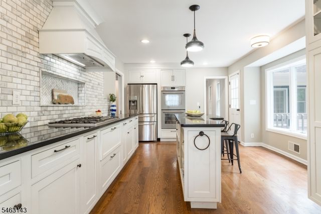 49 Van Houton Ave, Chatham Twp., NJ 07928