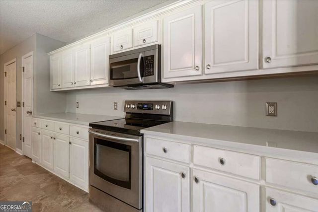417 Beacon Drive, Maysville, GA 30558