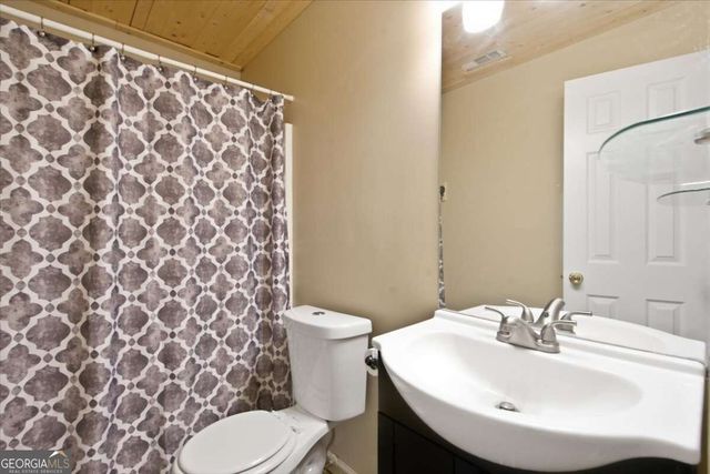 417 Beacon Drive, Maysville, GA 30558